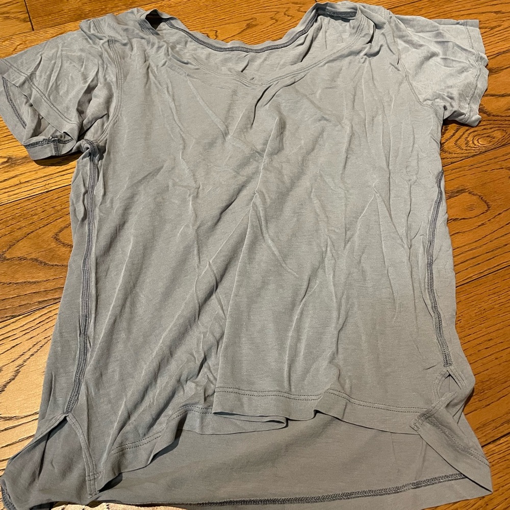 lululemon athletica Gray Short Sleeve Tee
